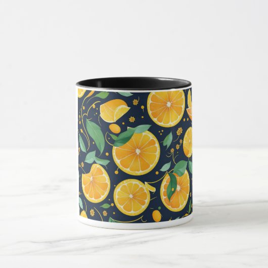 Tasse mit Obst (Zentrum)