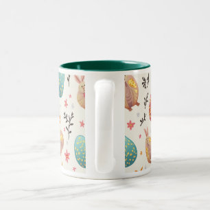 Tasse mit Ostereiermustern