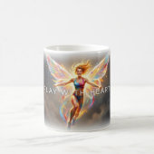 Tasse mit Regenbogenflügeln 'Play With Heart' (Mittel)