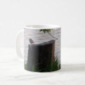 Tasse mit Vogel auf einem Baumstumpf (Vorderseite Links)