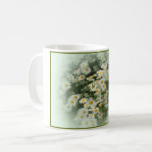 Tasse mit weichen gerahmten Gänseblümchen (Vorderseite Links)