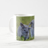 Tasse mit zwei Häschen (Vorderseite Links)