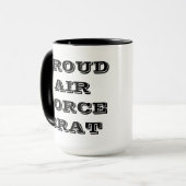 Tasse Proud Air Force Brat (Vorderseite Links)