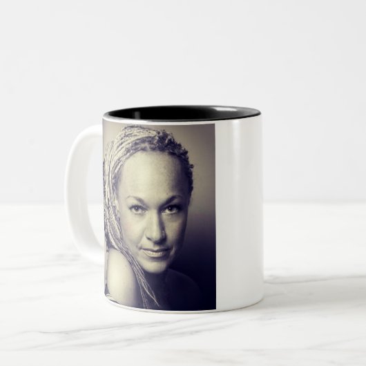 Tasse Rachel Dolezal (Vorderseite Links)