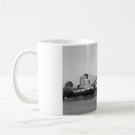 Tasse Seeskyline-(Cleveland OH-) B&W