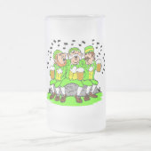 Tasse singend Leprechauns (Mittel)