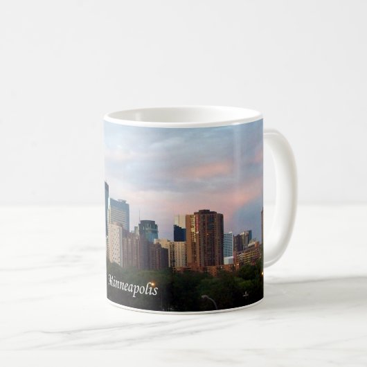 TASSE: Skyline Minneapolis, Minnesota - VOLLES Kaffeetasse (VorderseiteRechts)