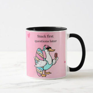 Tasse "Snacks zuerst, Fragen später | Cool Duck"
