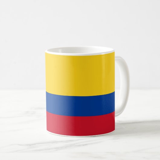 Tasse unter kolumbianischer Flagge (VorderseiteRechts)