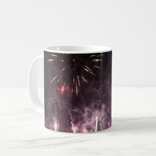 Tasse von Feuerwerkskörpern (Vorderseite Links)