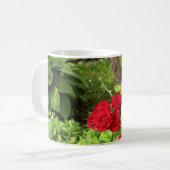 Tasse von rote Rosen (Vorderseite Links)