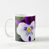 Tasse von Stiefmütterchen (Links)