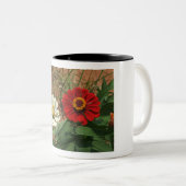 Tasse Weißes Zinnia und Rotes Zinnia (VorderseiteRechts)