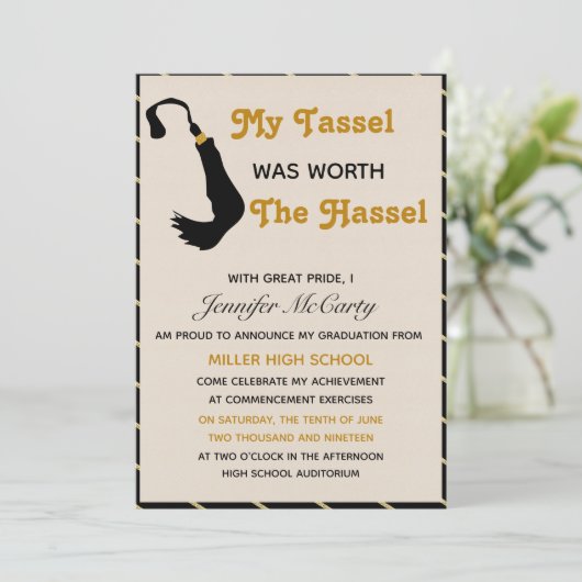 Tassel wert der Hassle Abschluss Einladung (Stehend Vorderseite)