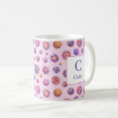 Tassen mit rosa Monogramm-Virus-Bakterien-Muster (VorderseiteRechts)