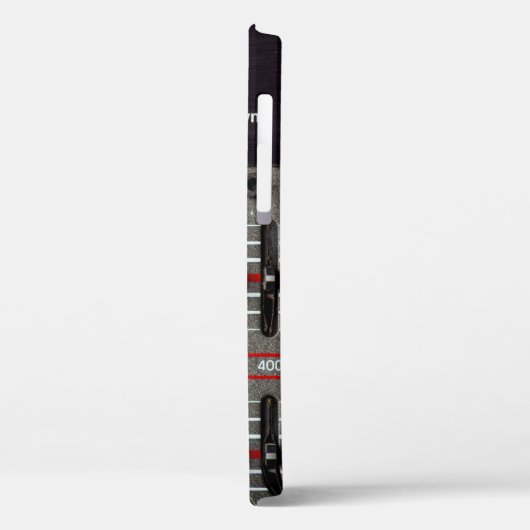 Tasten auf einem Tonmischer im Aufnahmestudio. Case-Mate iPhone Hülle (Rückseite / Links)