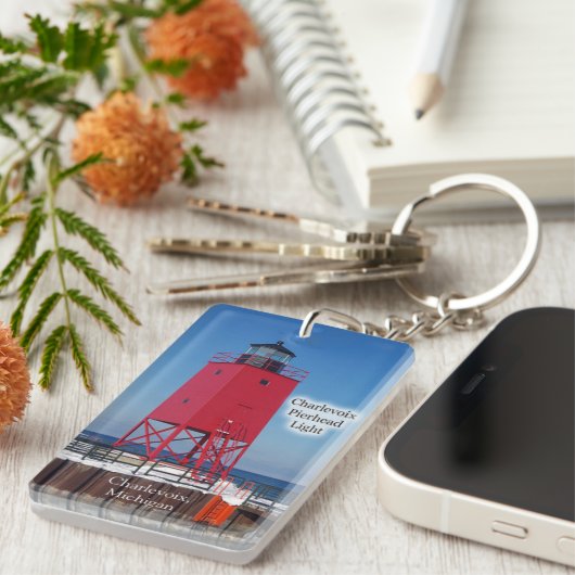 Tastenkette Charlevoix Pierhead Light Schlüsselanhänger (Vorderseite rechts)