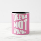Tat nicht Wort Inspiration Geschenk pink Zweifarbige Tasse (Mittel)