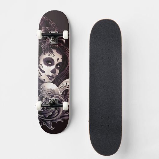 Tätowierungs-Art-Zuckerschädel-Mädchen mit Vogel Skateboard (Vorderseite)