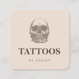 Tattoo Artist Social Media Skull Beige Moderne Quadratische Visitenkarte