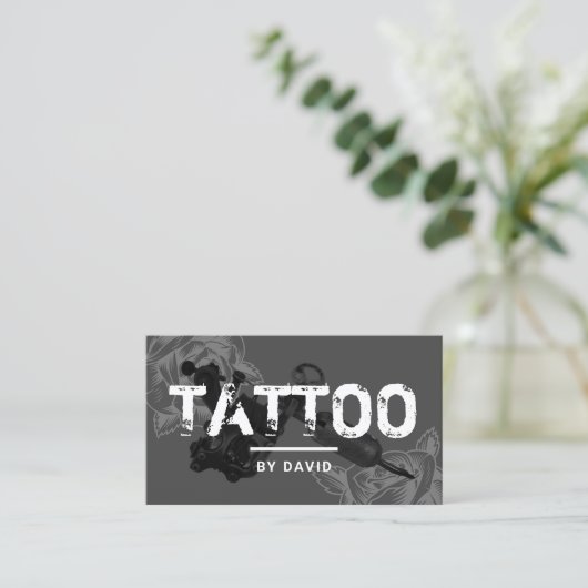 Tattoo Shop Tattoo Gun Rose Blume Typografie Visitenkarte (Stehend Vorderseite)