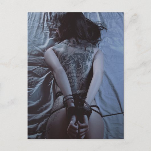 ● Tattooed B&W Foto Postkarte (Vorderseite)