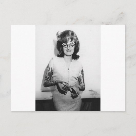 Tattooed Glasses Chick Postkarte (Vorderseite)