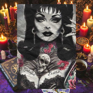 Tattooed Goth Woman Seidenpapier