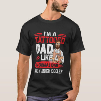 Tattooischer Vater wie ein normaler Vater nur viel T-Shirt