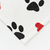 Tatzen-Drucke und Herzen Fleecedecke (Ecke)