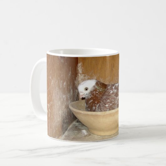 Taube in ihrer Nest-Schüssel-Tasse Kaffeetasse (Vorderseite Links)