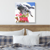 Taube und rosa Geransche Blume Leinwanddruck (Insitu (Schlafzimmer))