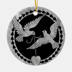 Tauben auf gebürstetem Metall Keramikornament