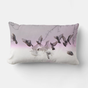 Tauben erfreuen sich am Flug Lendenkissen