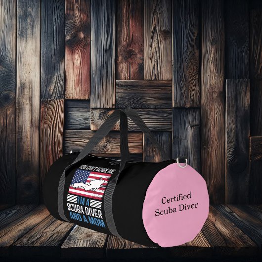 Tauchen ins Abenteuer unter dynamischen Wellen Duffle Bag