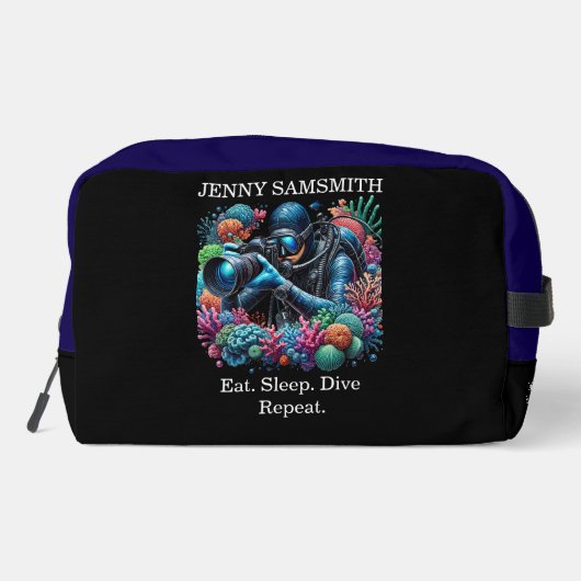 Tauchen. Lachen. Entdecken Sie. Scuba Adventures! Waschbeutel (Rückseite)