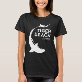 Tauchen von Haifischen am Tiger Beach T-Shirt