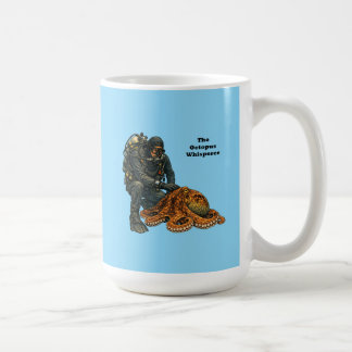 Taucher beim Streicheln eines großen Oktopus URM Kaffeetasse