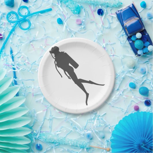 Taucher mit schwarzer Silhouette Pappteller (Party)