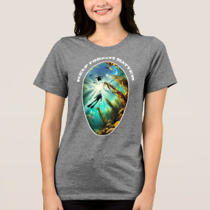 Taucher-Silhouette mit Schildkröte, Fisch und Seet Tri-Blend Shirt
