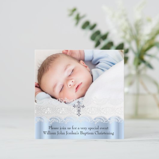 Taufe Blaues Spitzen Foto Jewel Cross Boy Einladung (Stehend Vorderseite)