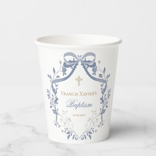 Taufe eleganter blauer Bogen Pappbecher (Rückseite)