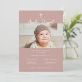 Taufe Minimalistische Rose Rosa Foto Einladung (Stehend Vorderseite)