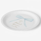 Taufe pastellblauer Bogen Pappteller (Schrägansicht)