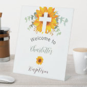 Taufe Sonnenblumen Eukalyptus-Kreuz Begrüßung Sockelschild (In Situ)