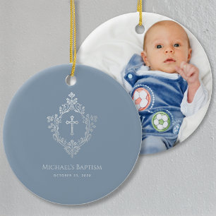 Taufjunge Dusty Blue Vintage Kreuz im Wappen Keramik Ornament