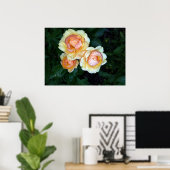 Taufperlen an Rose Poster (Heimbüro)