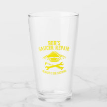 Taumeln mit dem Saucer-Reparaturlogo des gelben Bo