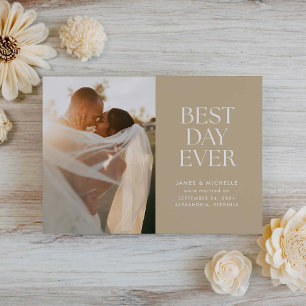 Taupe Best Day Ever Wedding Ankündigung