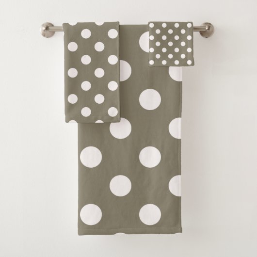 Taupe Brown & White Polka Dots Badhandtuch Set (Insitu)